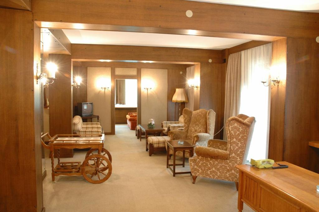Sumarice Hotel Kragujevac Exterior photo
