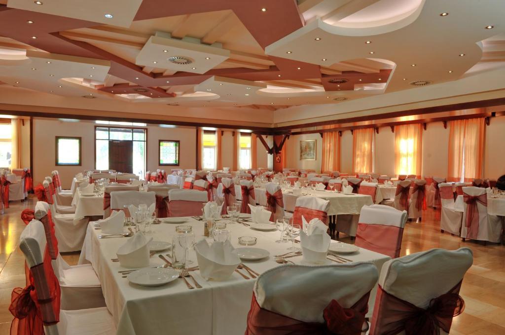 Sumarice Hotel Kragujevac Exterior photo